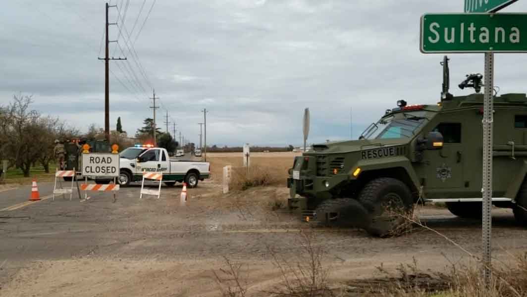 Merced Sheriff Deputy shot, Swat team and several law enforcement in the area