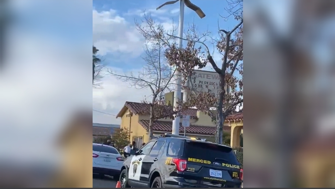 Woman with knife arrested after standoff with Merced Police officers for several hours