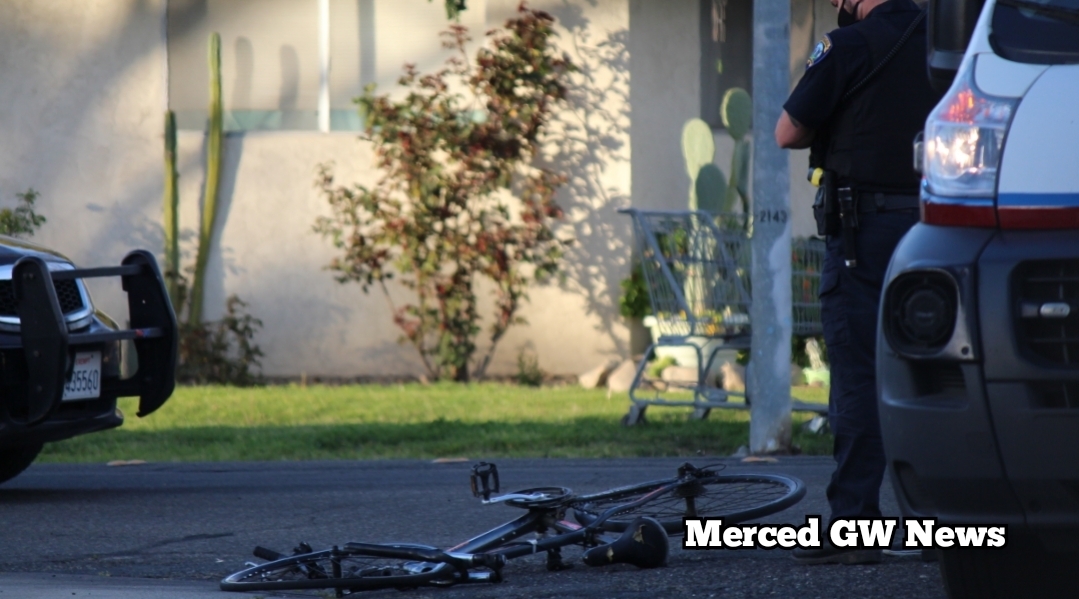 Bicyclist hit by vehicle in Merced, witnesses say the vehicle fled the scene